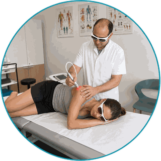 Laserterapia con occhiali protettivi